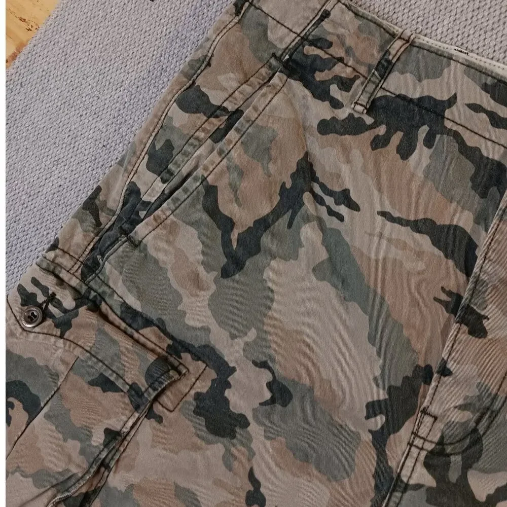 Levis Cargo Shorts‎ Mens 36 Woodland Camo Outdoors Hiking Gorp Core Beach